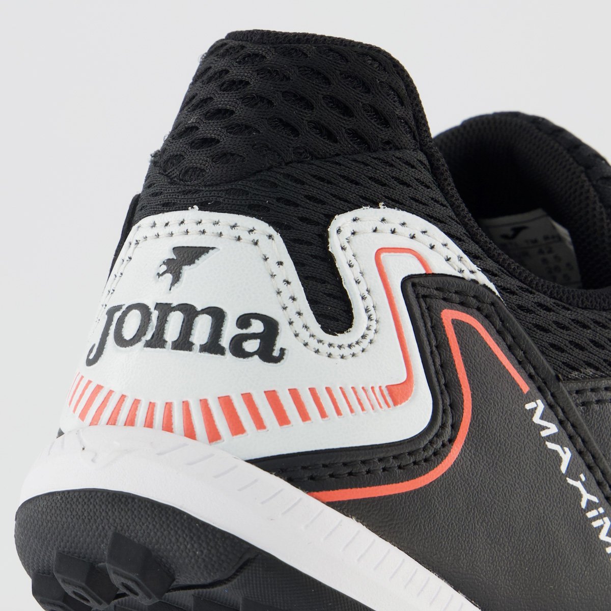 Chuteira Joma Máxima Society Preta e Branco Preto 6