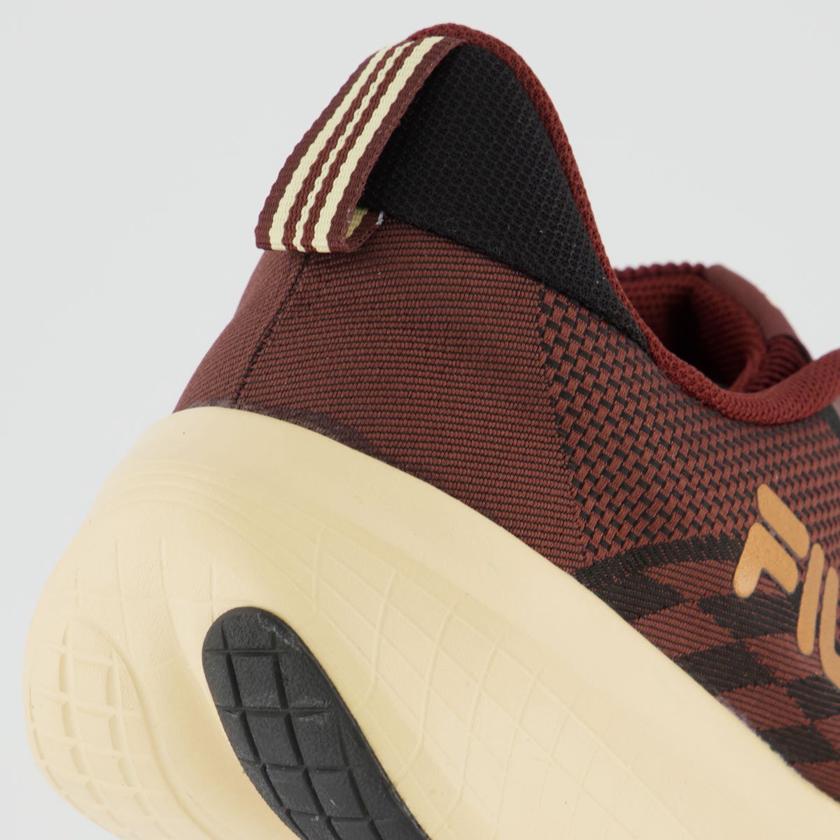 Tênis Fila Breeze Feminino Bordo Bordô 6