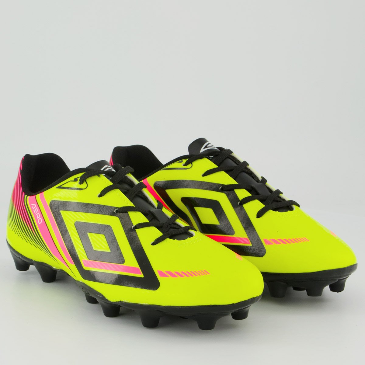 Chuteira Umbro Aerodynamic Campo Verde e Preto Verde 2