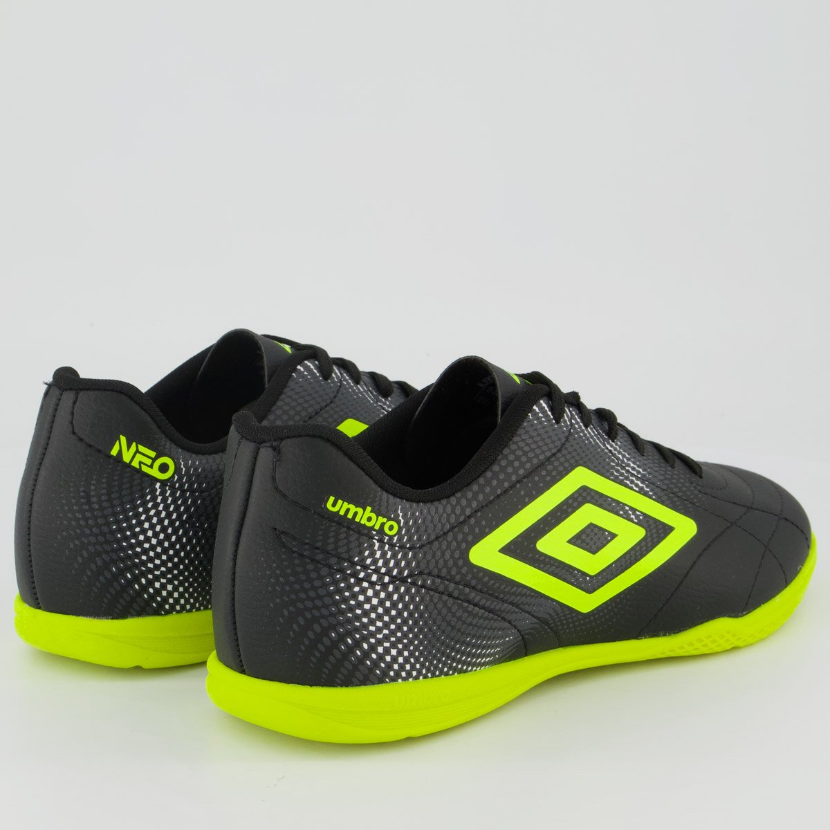 Chuteira Umbro Class Neo Futsal Preta e Verde Preto 3