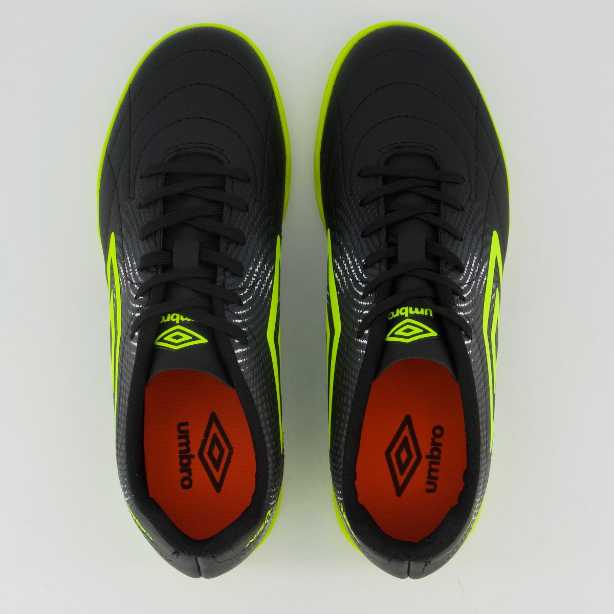 Chuteira Umbro Class Neo Futsal Preta e Verde Preto 4