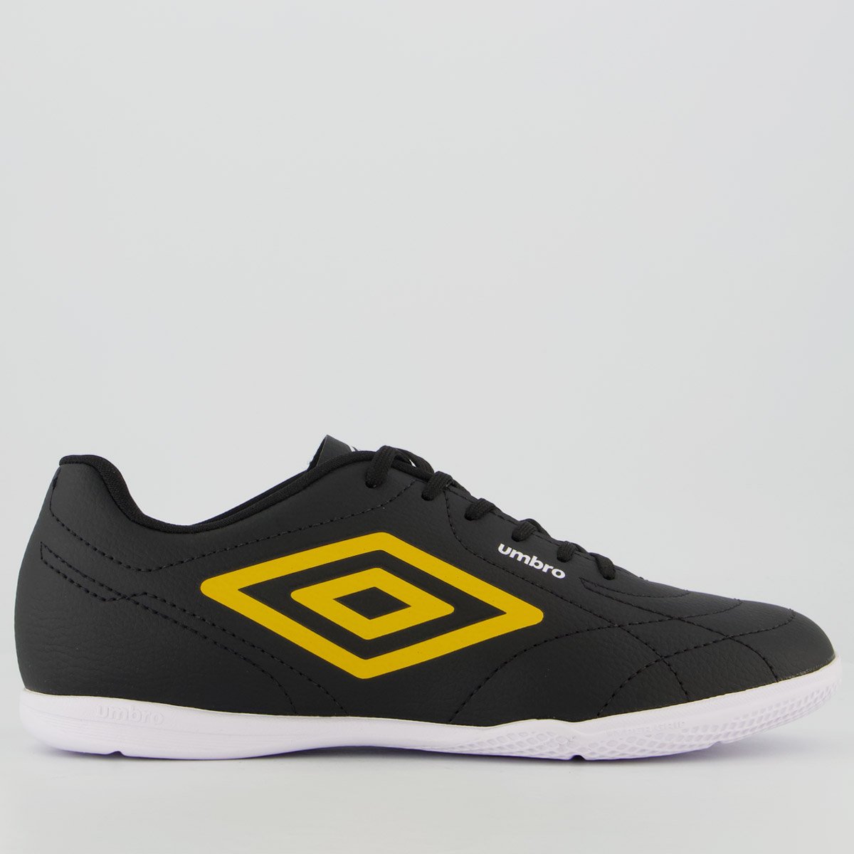 Chuteira Umbro Class Footballer Futsal Preta e Amarela