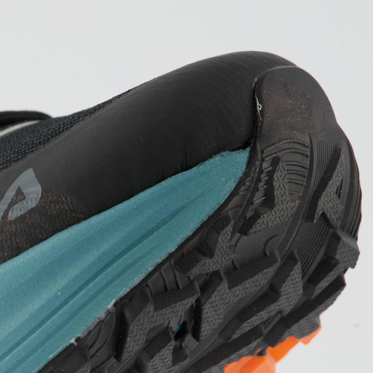 Tênis Fila Racer Skytrail Preto e Azul Preto/Azul 8