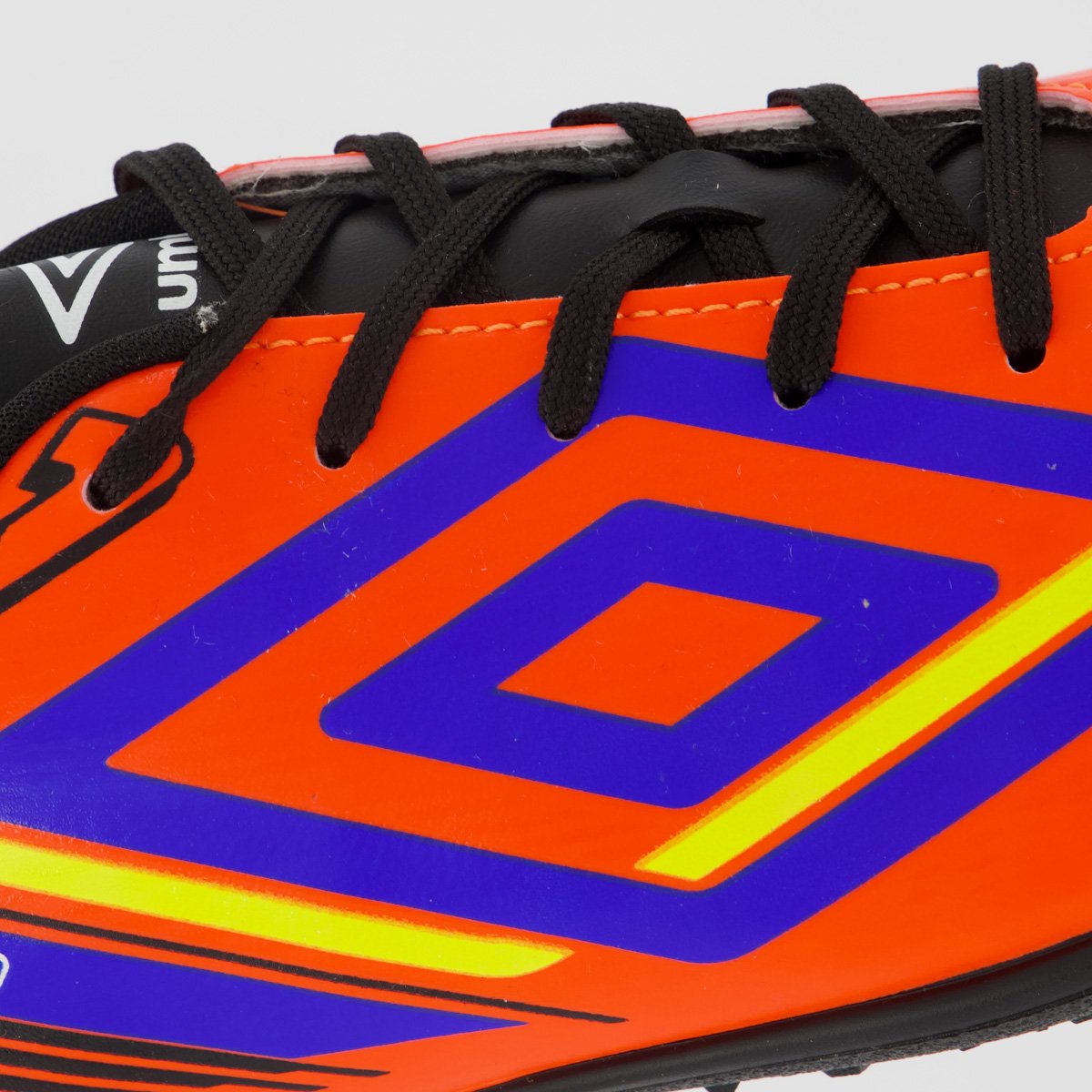 Chuteira Umbro Aerodynamic Society Laranja e Azul Laranja 7