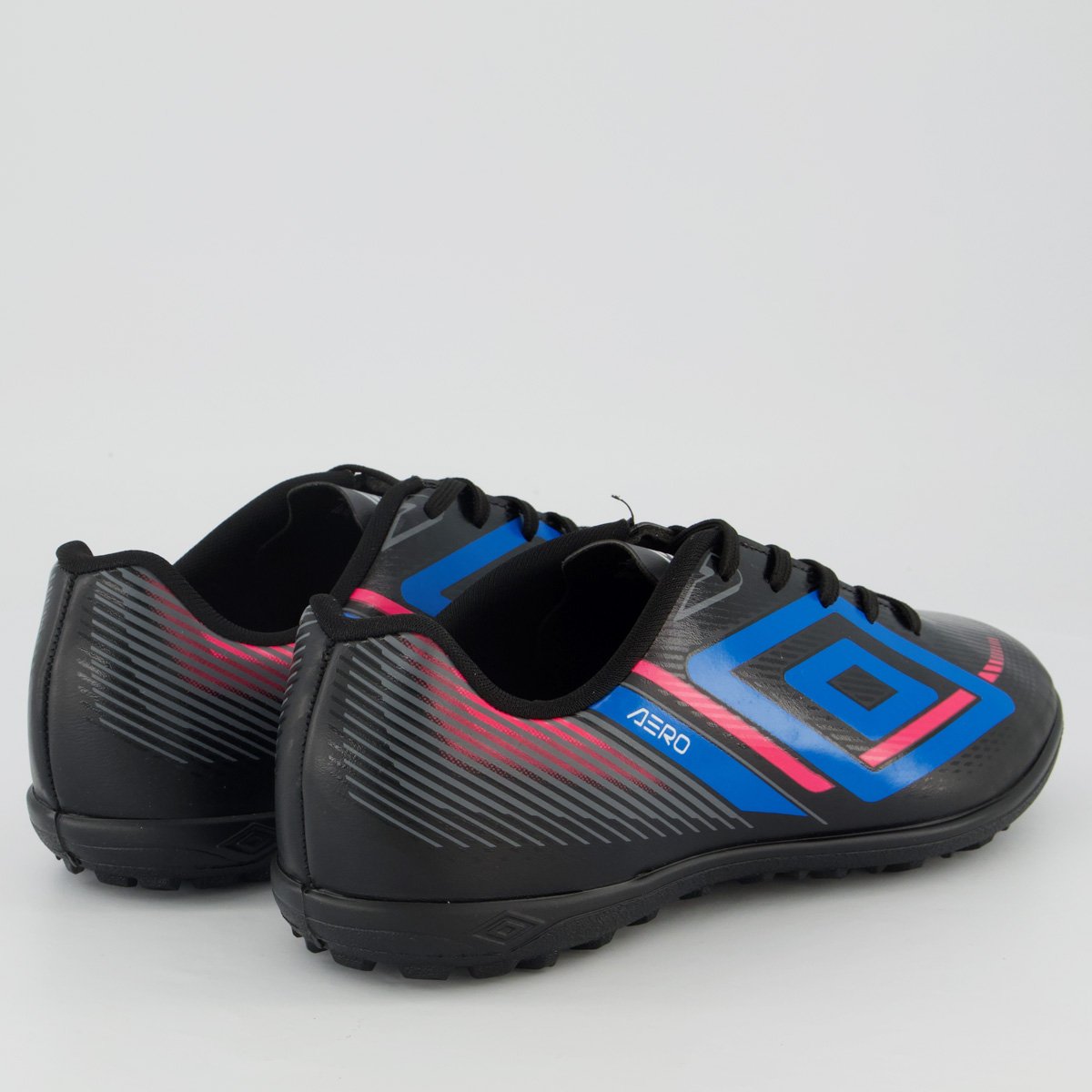 Chuteira Umbro Aerodynamic Society Preta e Azul Preto 3