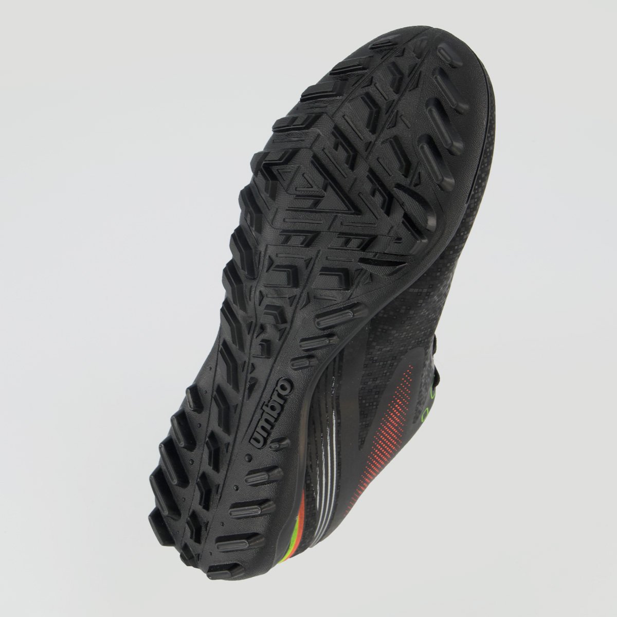 Chuteira Umbro Techno II Society Preta e Branca Preto 5