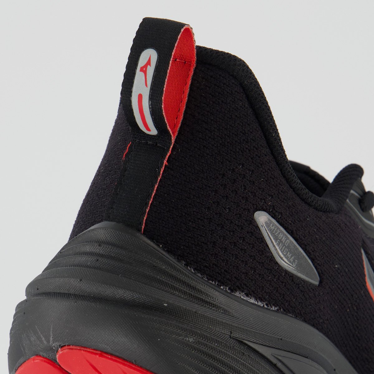 Tênis Mizuno Enigma 3 Preto e Vermelho Preto 6