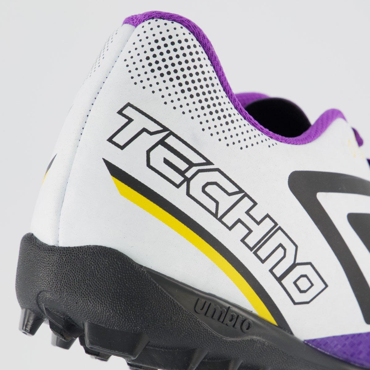 Chuteira Umbro Techno II Society Roxa Roxo 6