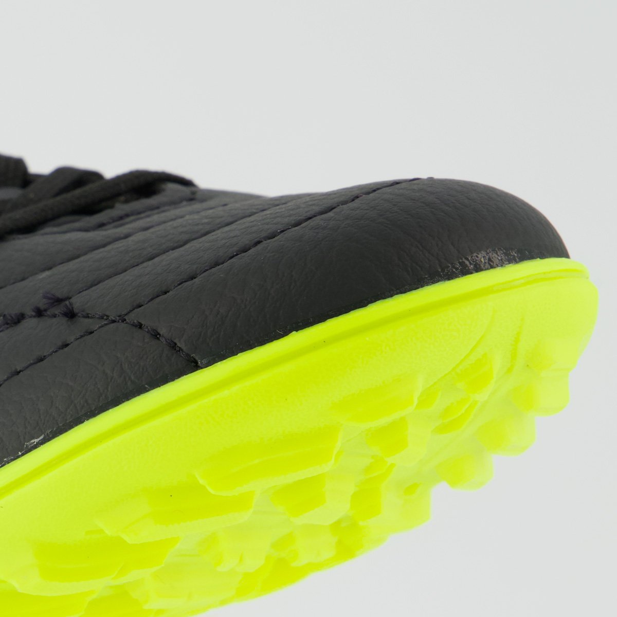 Chuteira Umbro Class Neo Society K Juvenil Preta e Verde Preto 8