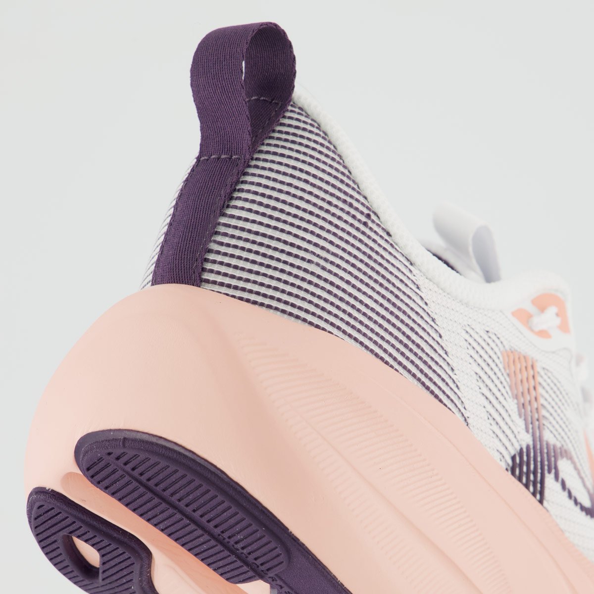 Tênis Under Armour Endless Feminino Branco e Rosa Branco/Rosa 6
