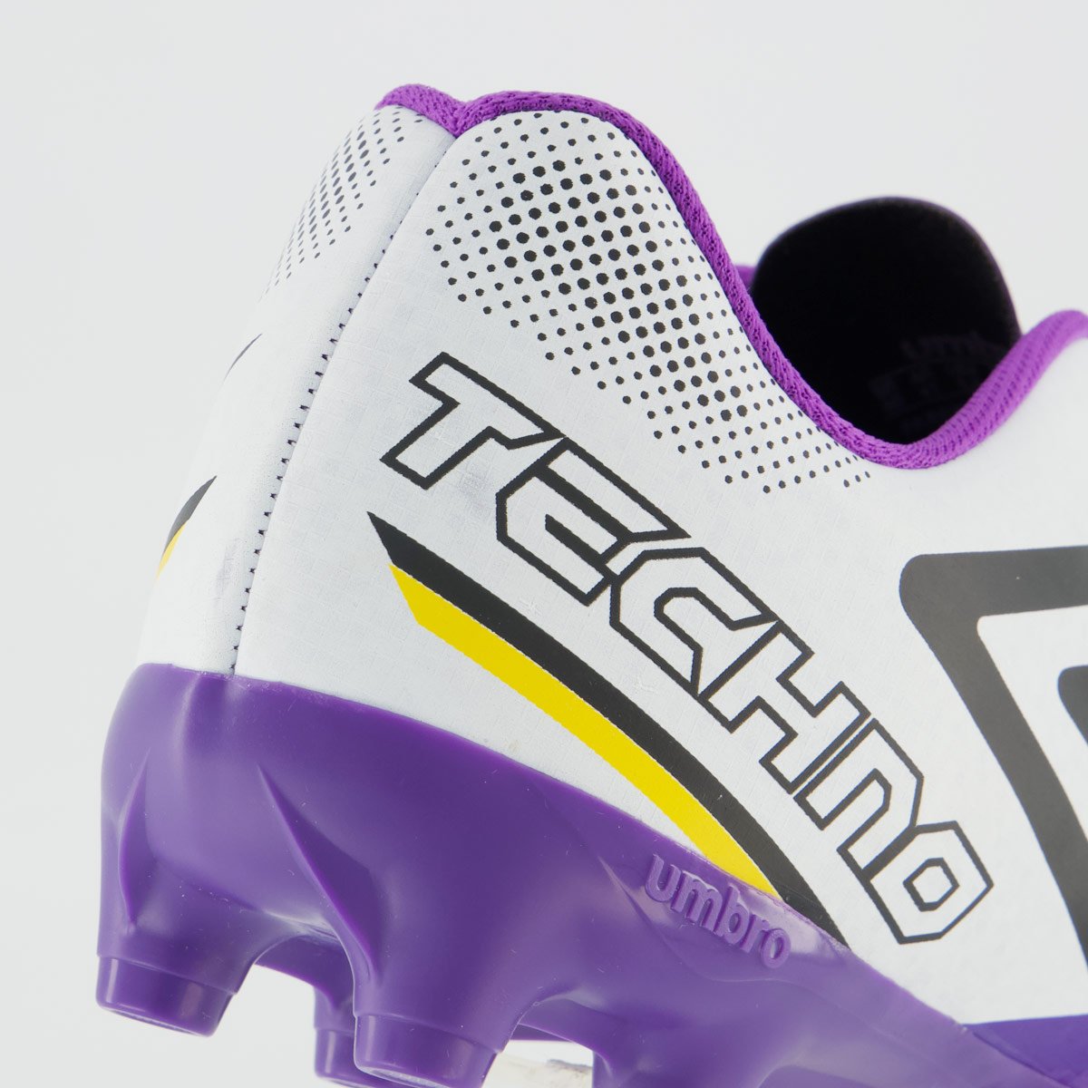 Chuteira Umbro Techno II Campo Roxa e Prata Roxo 6