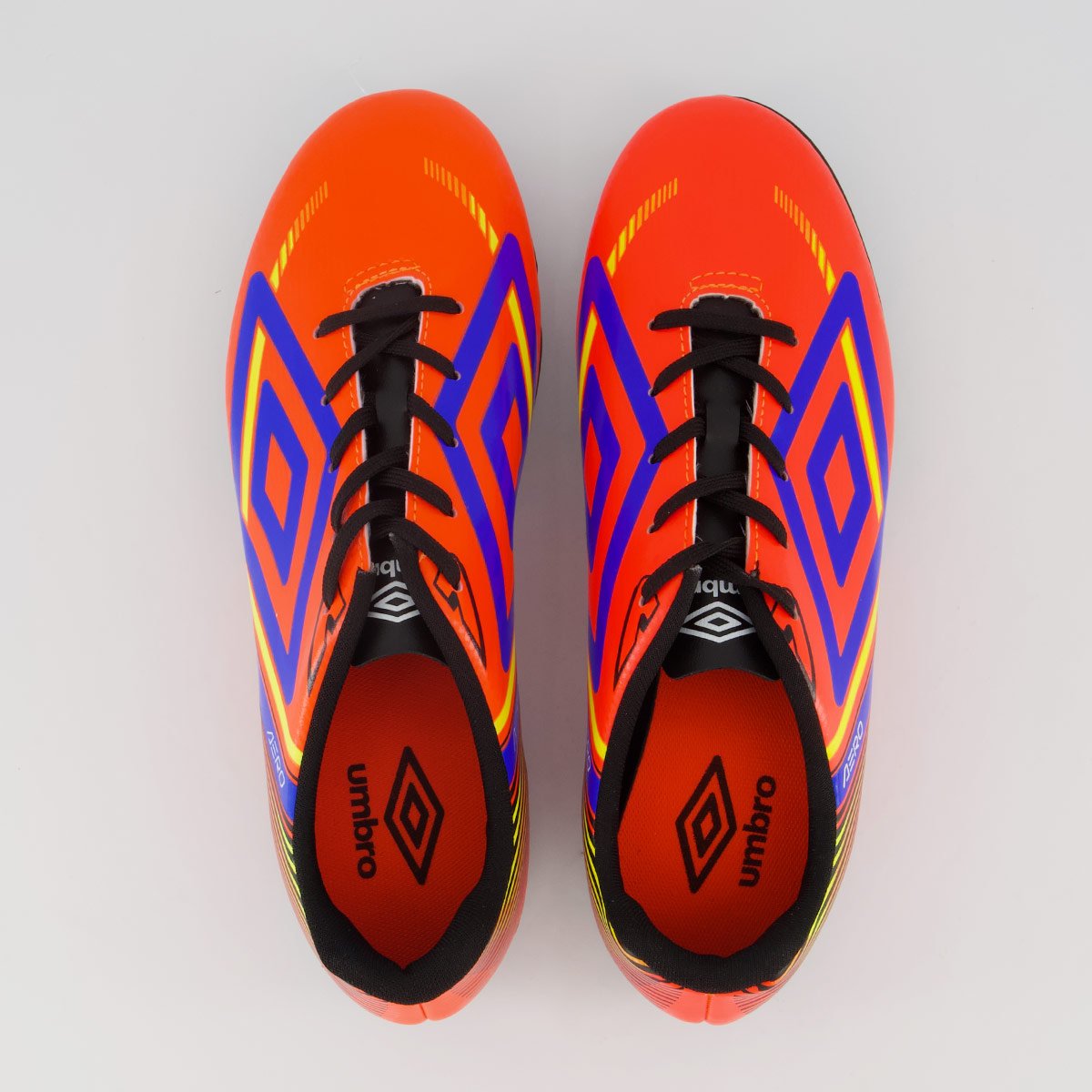 Chuteira Umbro Aerodynamic Campo Laranja e Azul Laranja 4