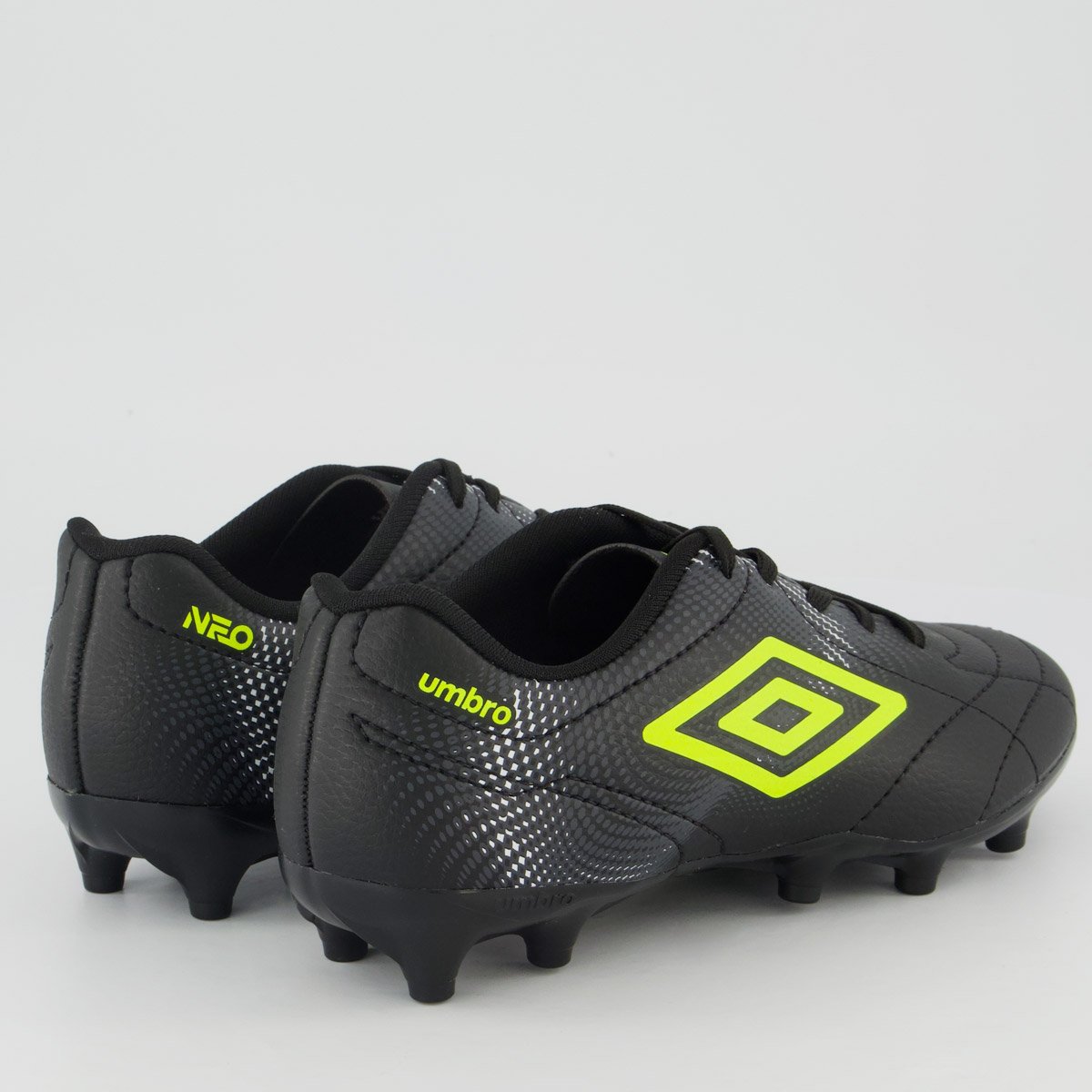Chuteira Umbro Class Neo Juvenil Preta e Verde Preto 3