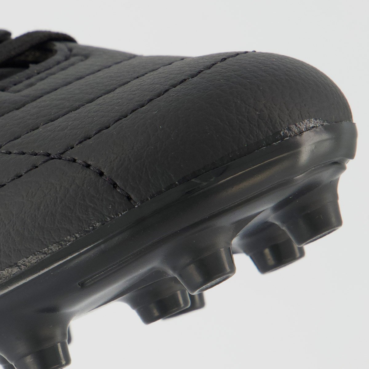 Chuteira Umbro Class Neo Juvenil Preta e Verde Preto 8