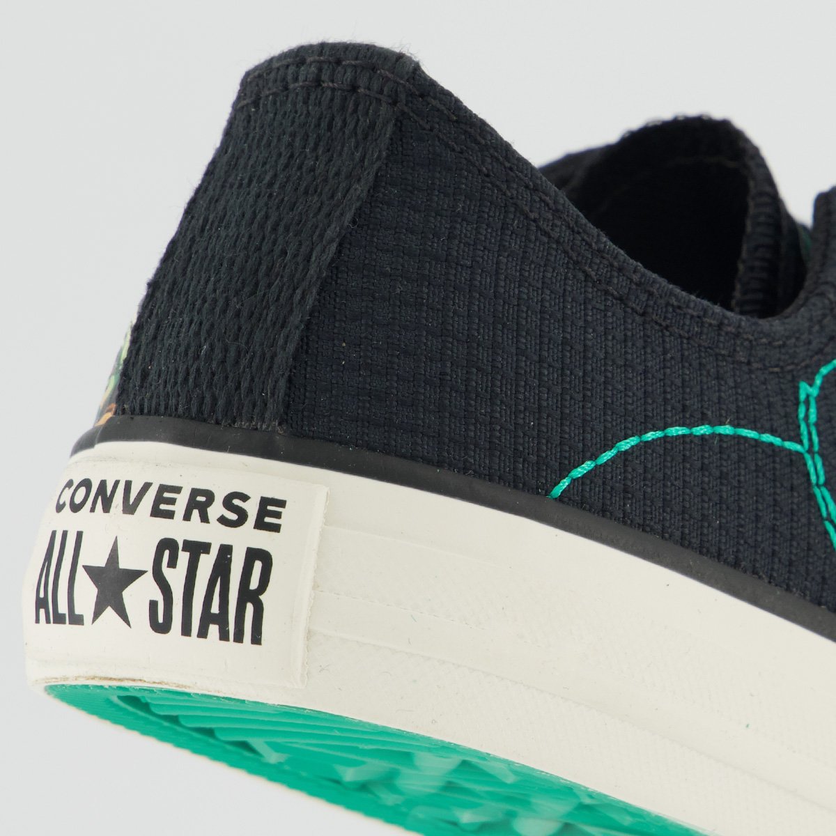 Tênis Converse All Star Chuck Taylor Star Wars Juvenil Preto e Verde Preto 7