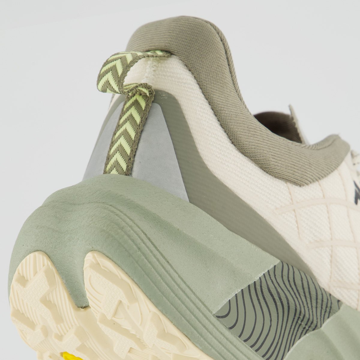 Tênis Fila Racer Skytrail Off White e Verde Off White/Verde 6