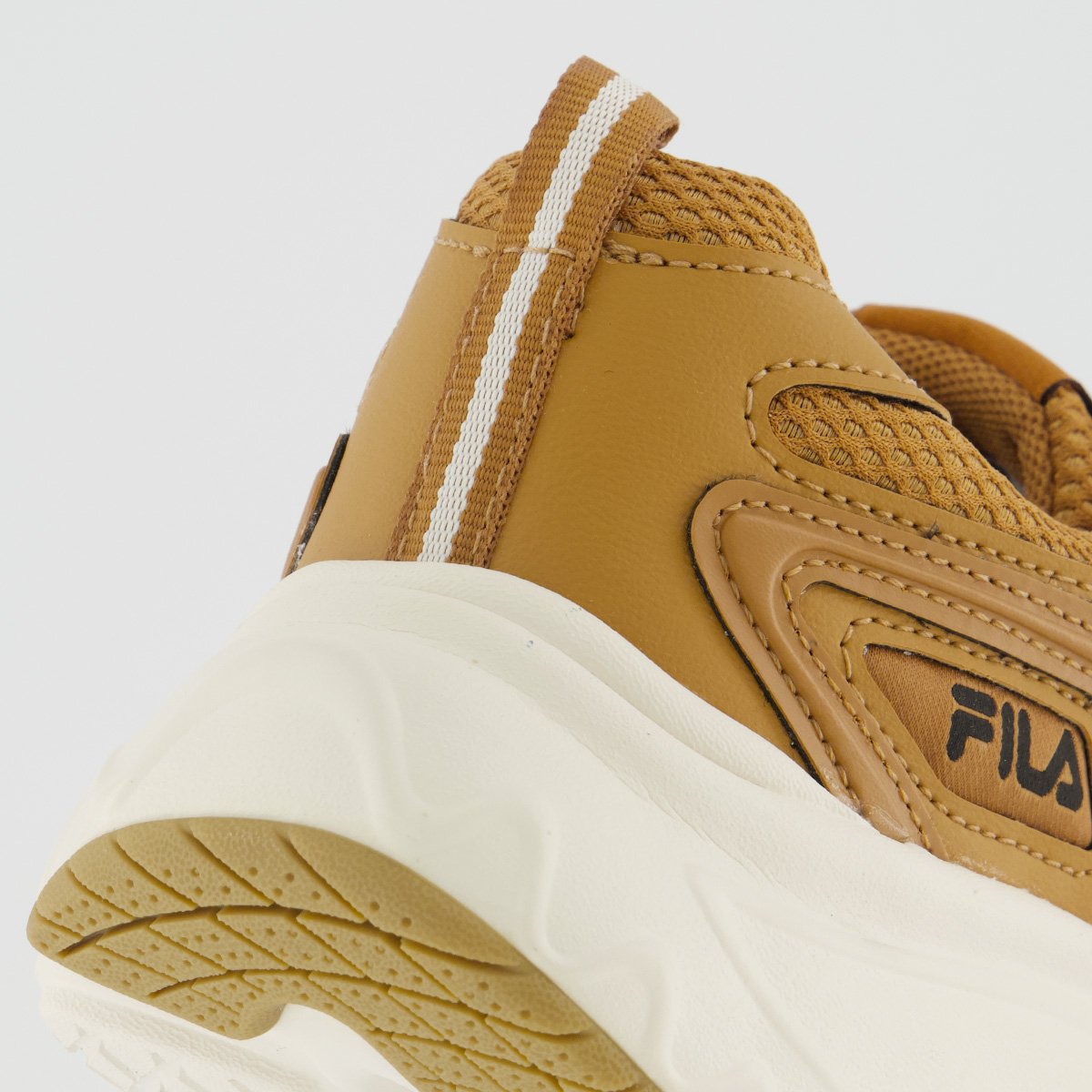 Tênis Fila Buzzard Bold Feminino Marrom Marrom 6