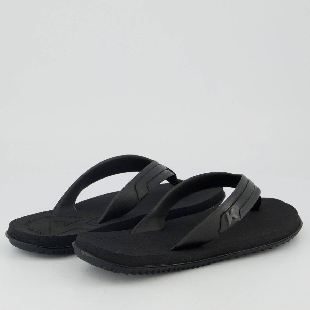 Chinelo Kenner K1 Preto Preto 4