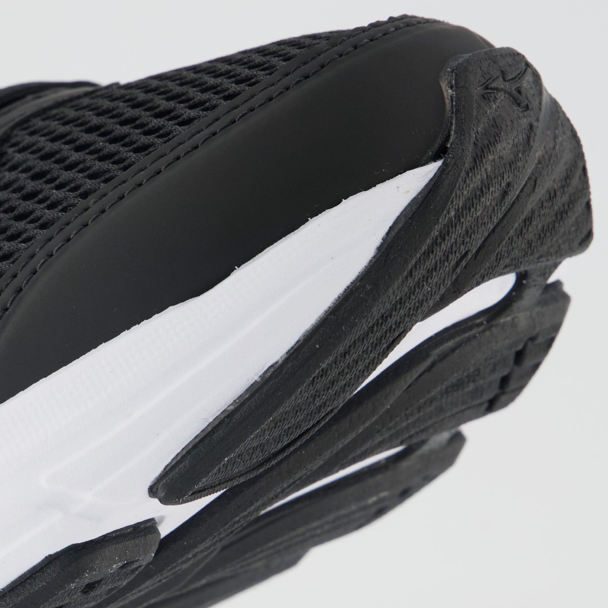 Tênis Mizuno Hawk LS Preto Preto 8