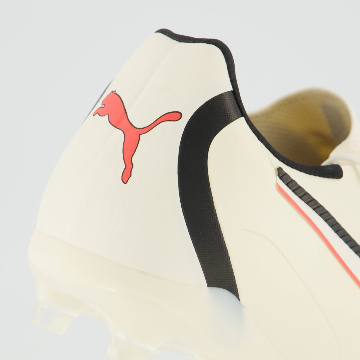 Chuteira Puma King 20 Match Campo Bege e Preto Bege 2