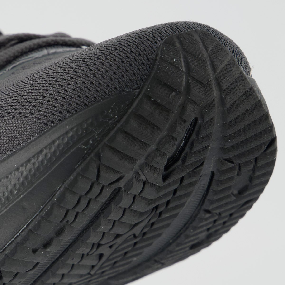 Tênis Mizuno Vitality 8 Cinza e Preto Cinza/Preto 8