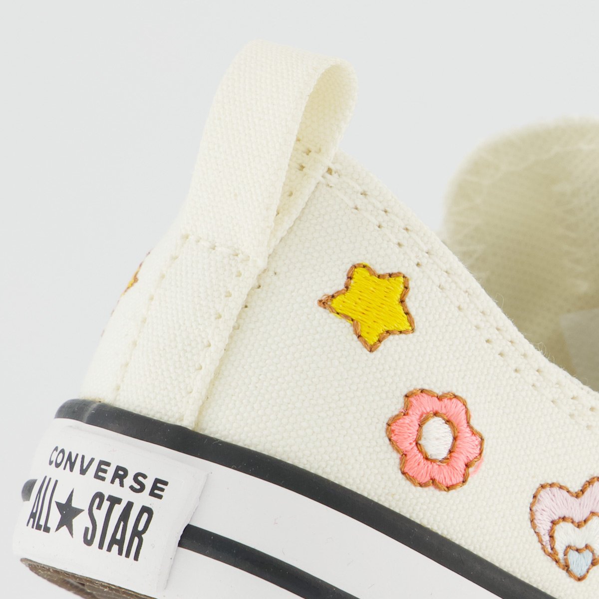 Tênis Converse All Star Chuck Taylor Stiker 2V Infantil Off White Off White 6