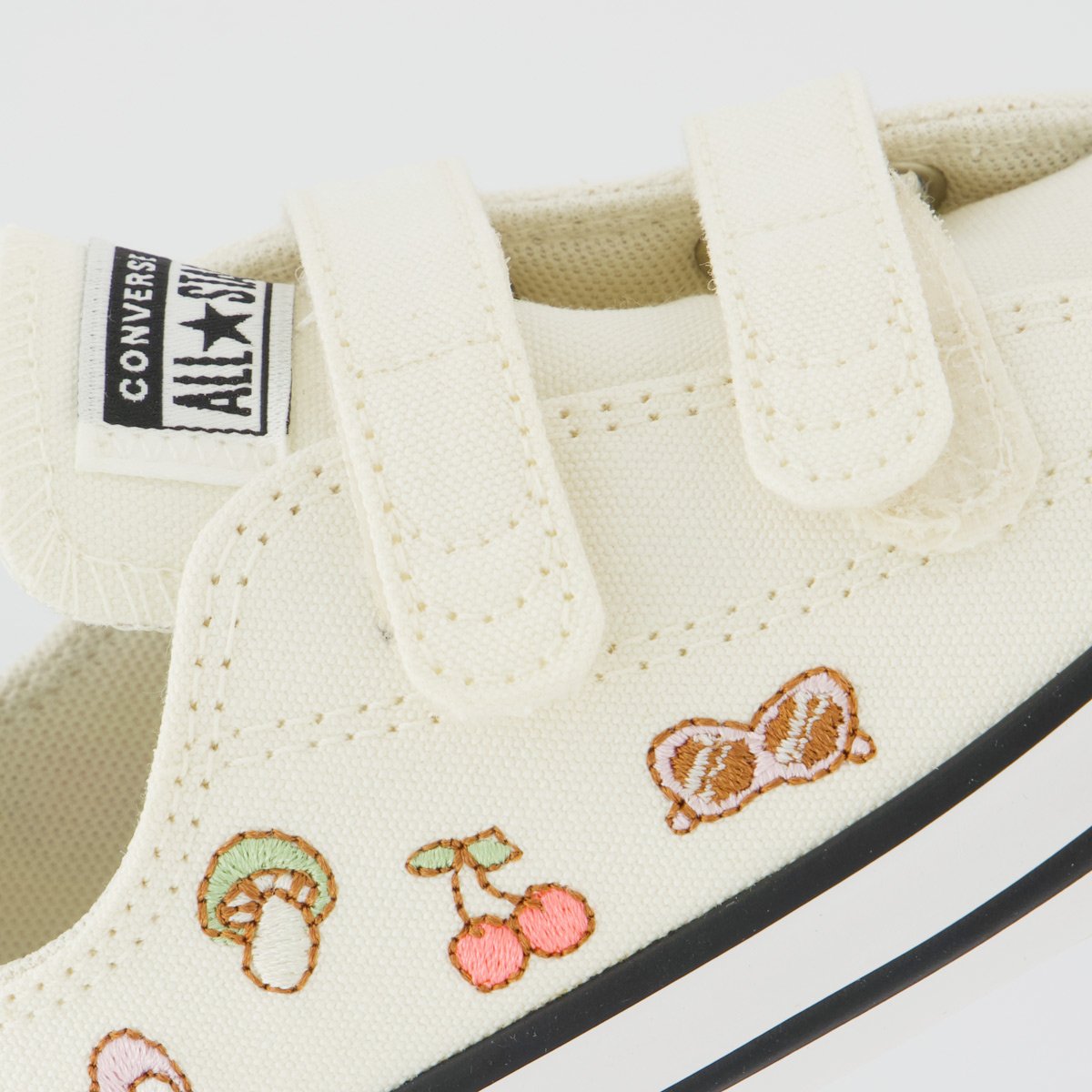 Tênis Converse All Star Chuck Taylor Stiker 2V Infantil Off White Off White 7