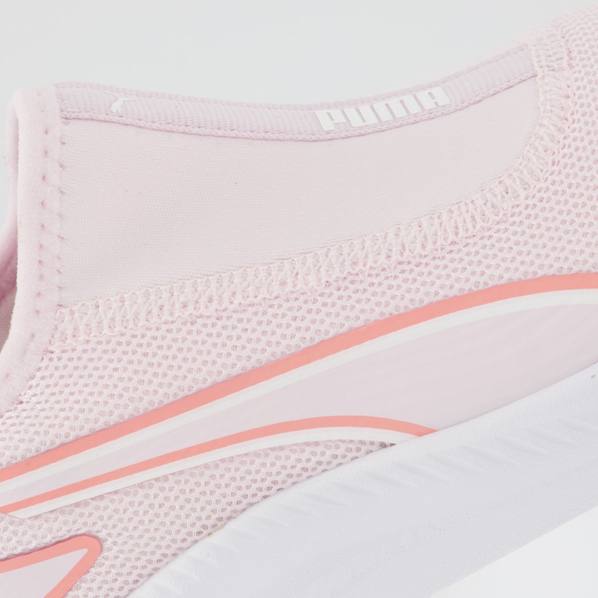Tênis Puma Sky Runner Slip On Bold Bdp Infantil Rosa e Branco Rosa 7