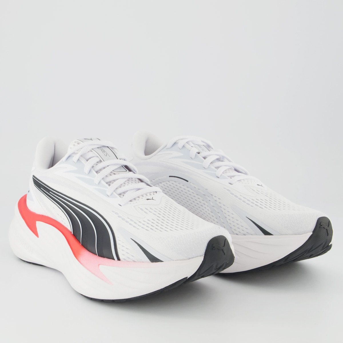 Tênis Puma Maxima Pro Branco e Preto Preto 2