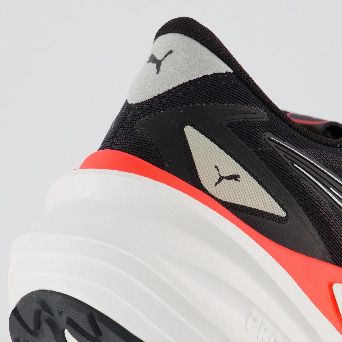 Tênis Puma Maxima Pro Feminino Preto e Vermelho Preto 6