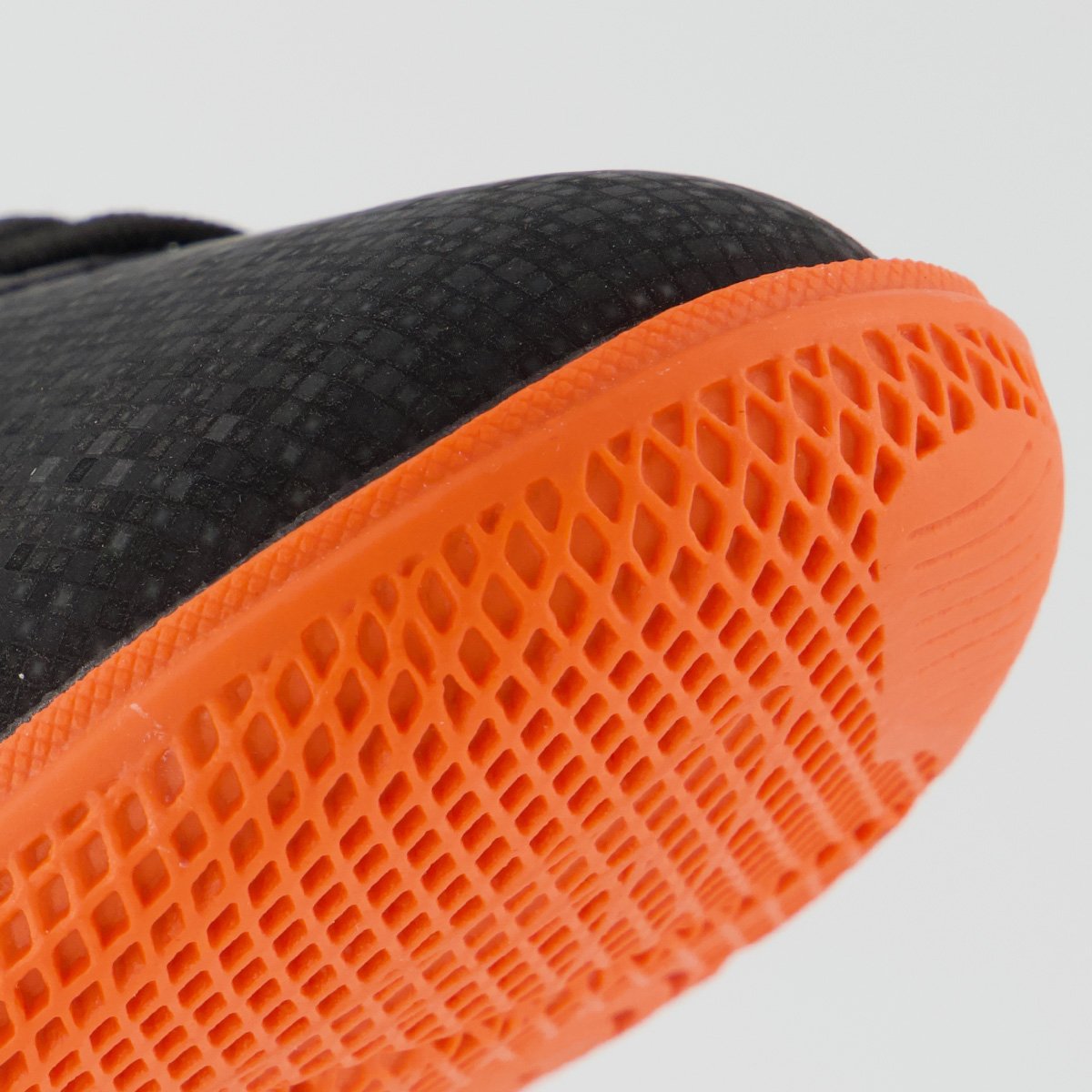 Chuteira Umbro Techno II Futsal Preta e Laranja Preto 8