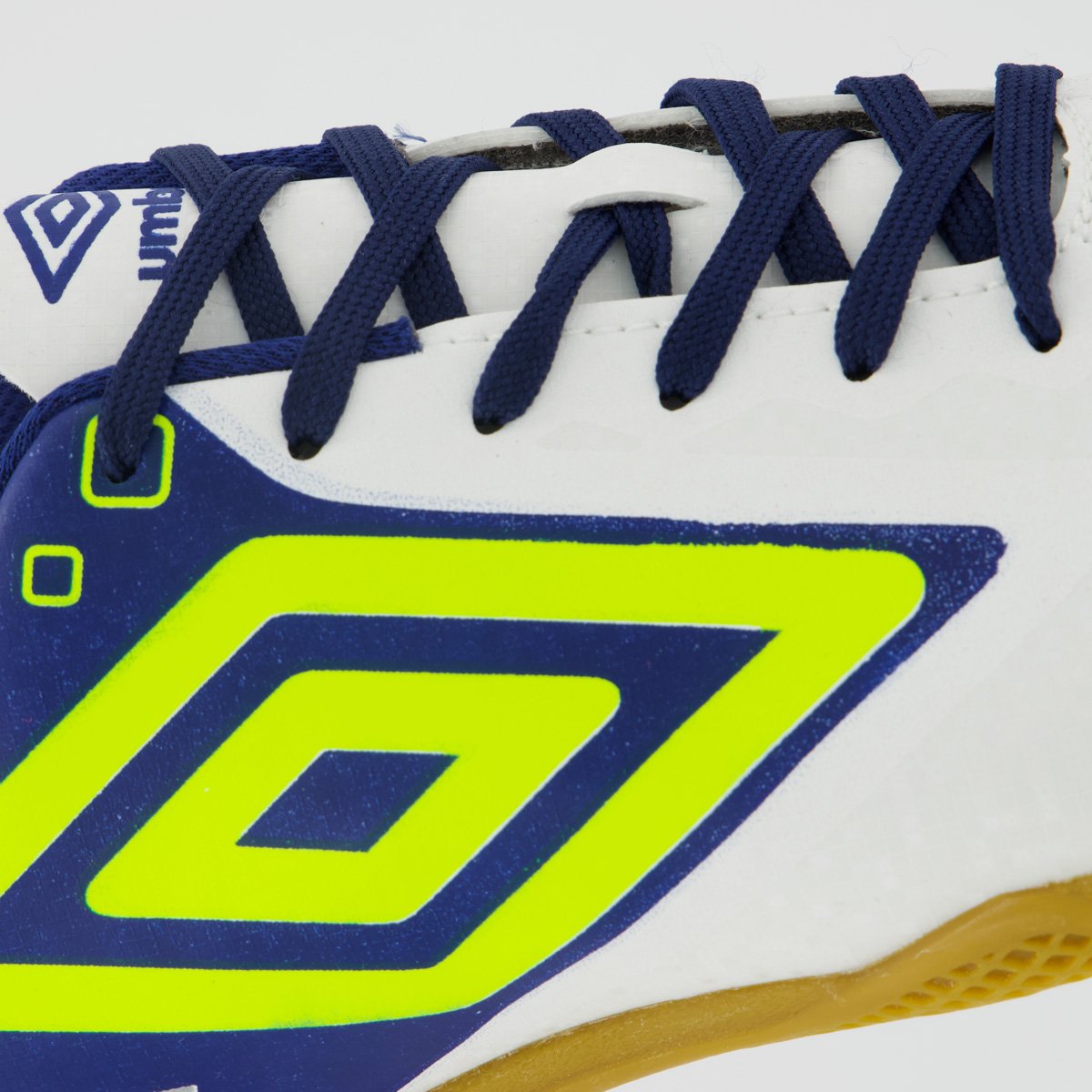 Chuteira Umbro Techno II Futsal Branca e Marinho Branco/Azul 7