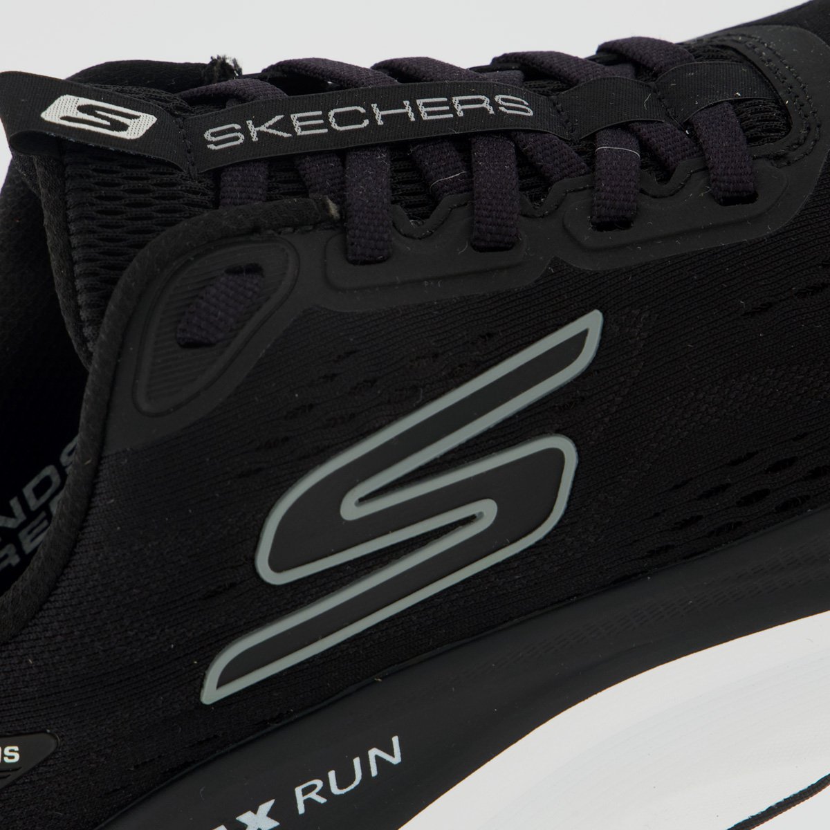Tênis Skechers Max Run Feminino Preto e Branco Preto 7