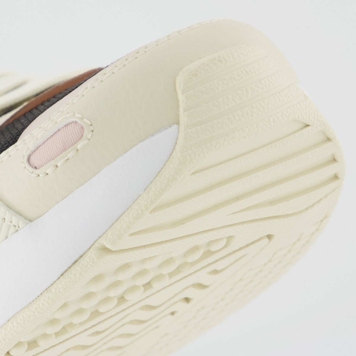 Tênis Puma X-Ray 3 WNS BDP Feminino Bege e Rosa Bege/Rosa 8