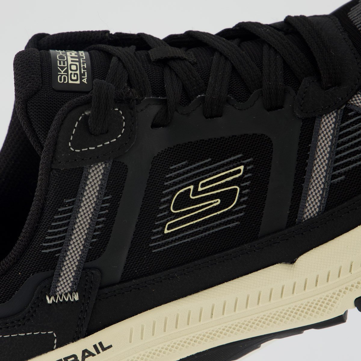 Tênis Skechers Trail Altitude 2.0 Feminino Preto e Bege Preto/Bege 7