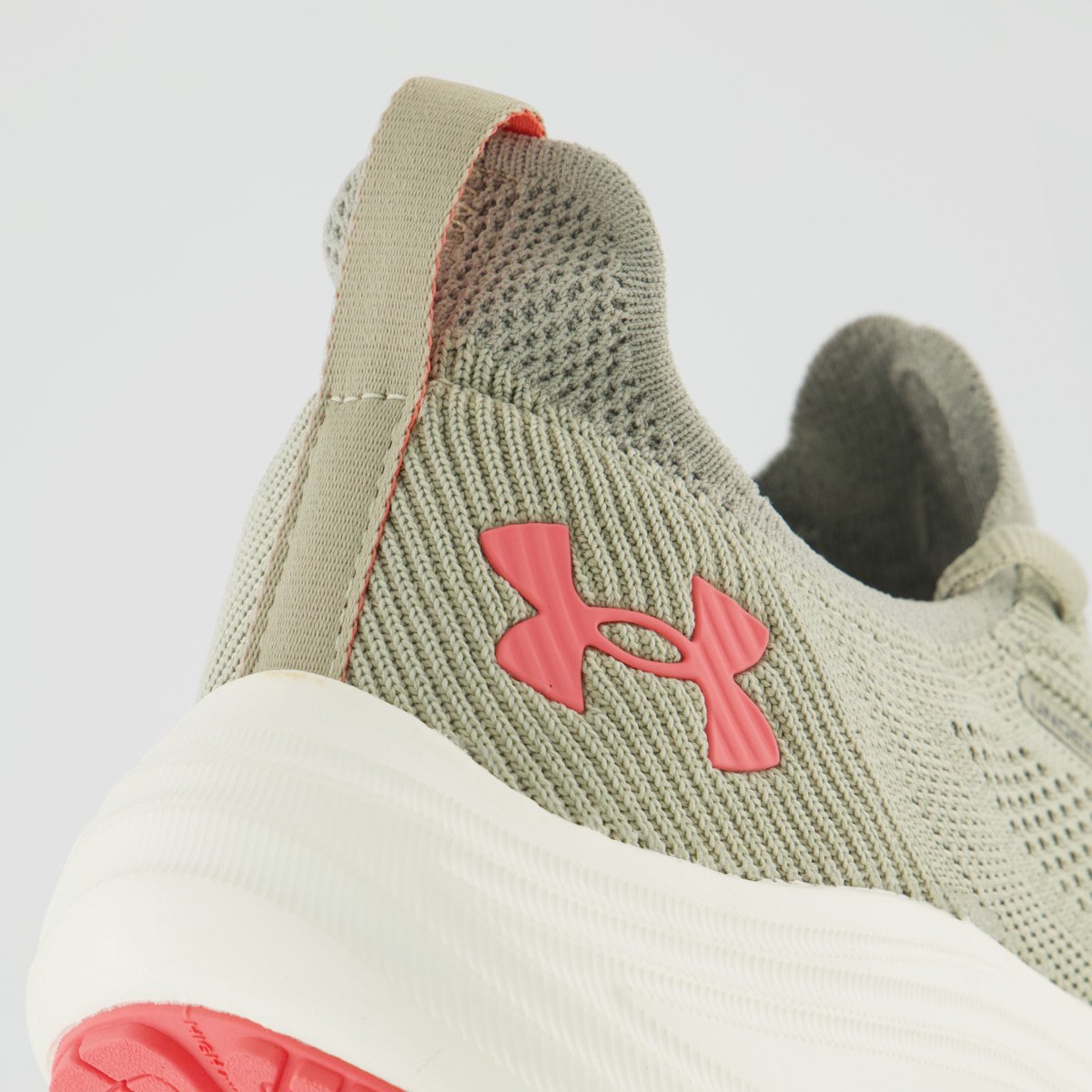 Tênis Under Armour Charged Fleek Feminino Verde Verde 6