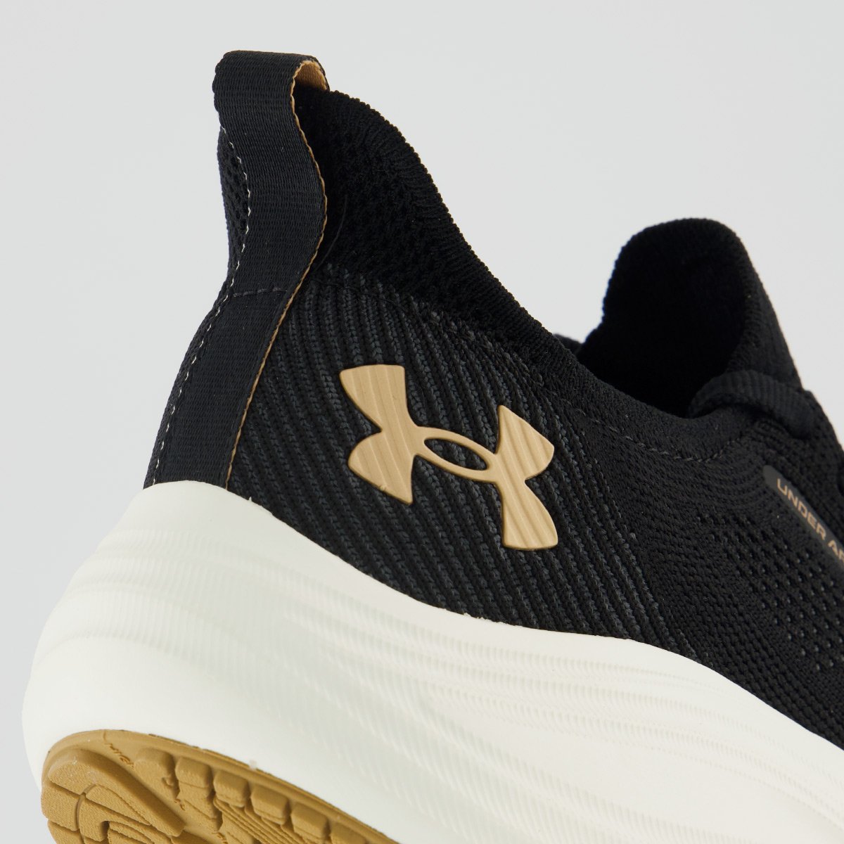 Tênis Under Armour Charged Fleek Feminino Preto Preto 6