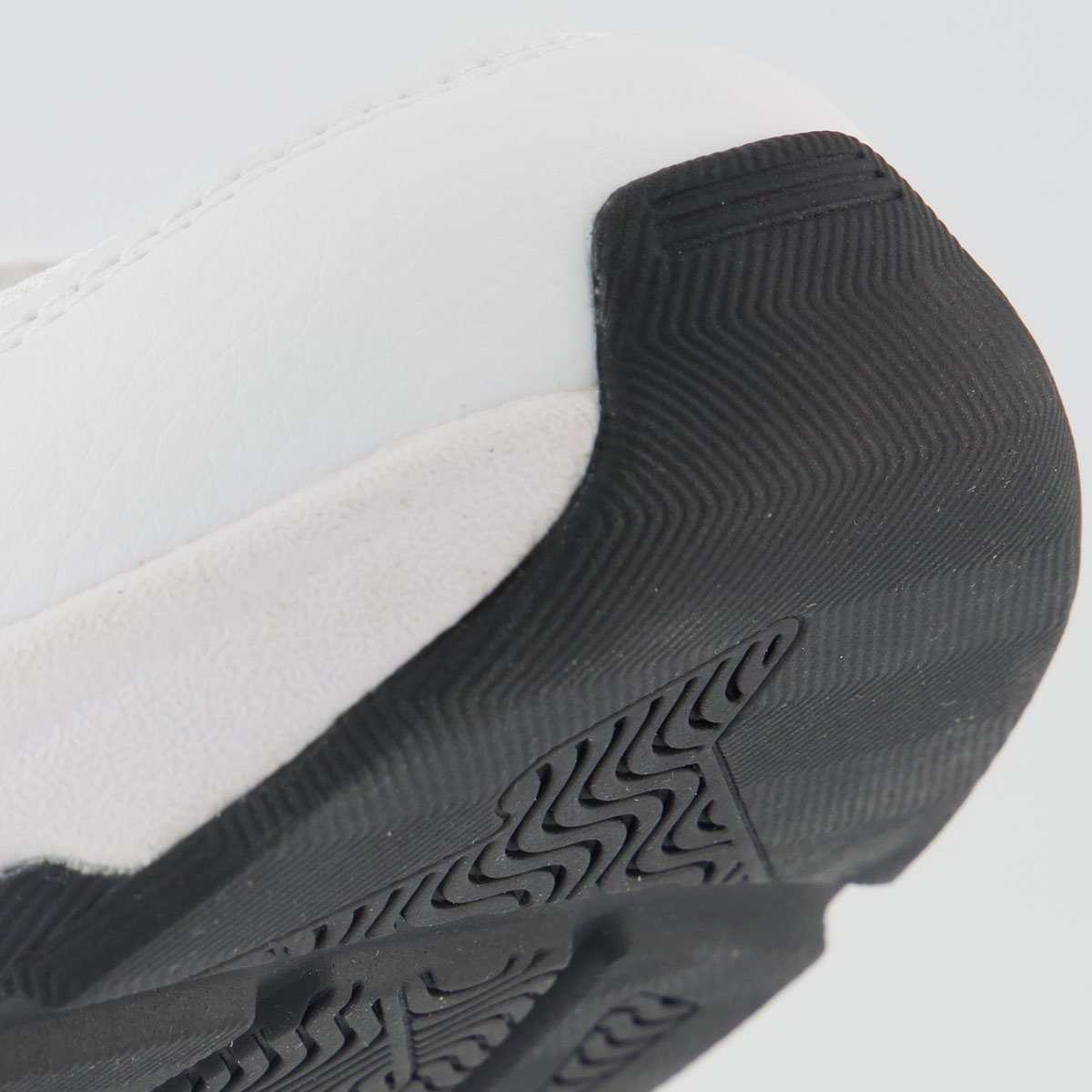 Tênis Puma Trinity Branco e Preto Preto 8