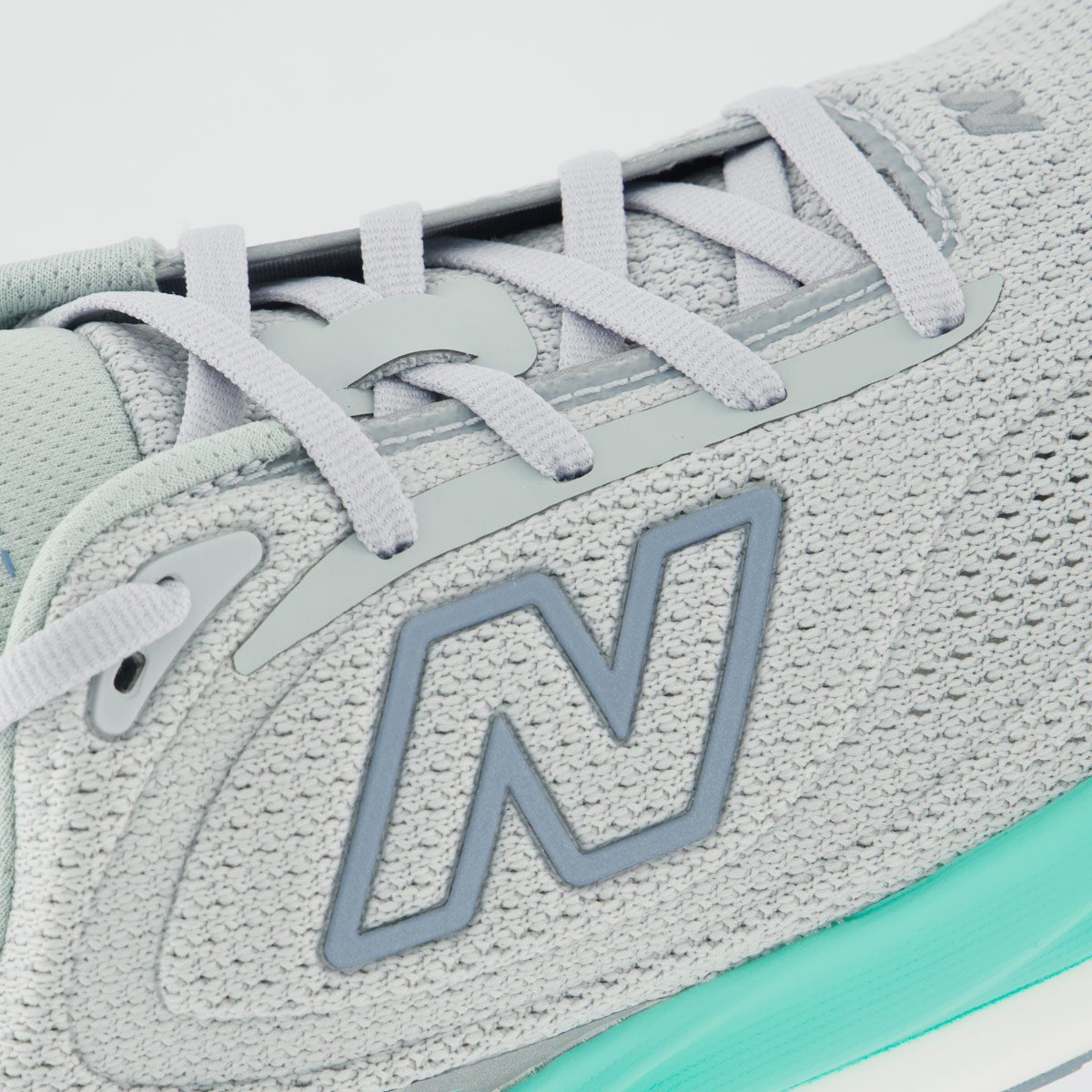 Tênis New Balance Infinion 1080 V15 Feminino Cinza e Verde Claro Cinza 7