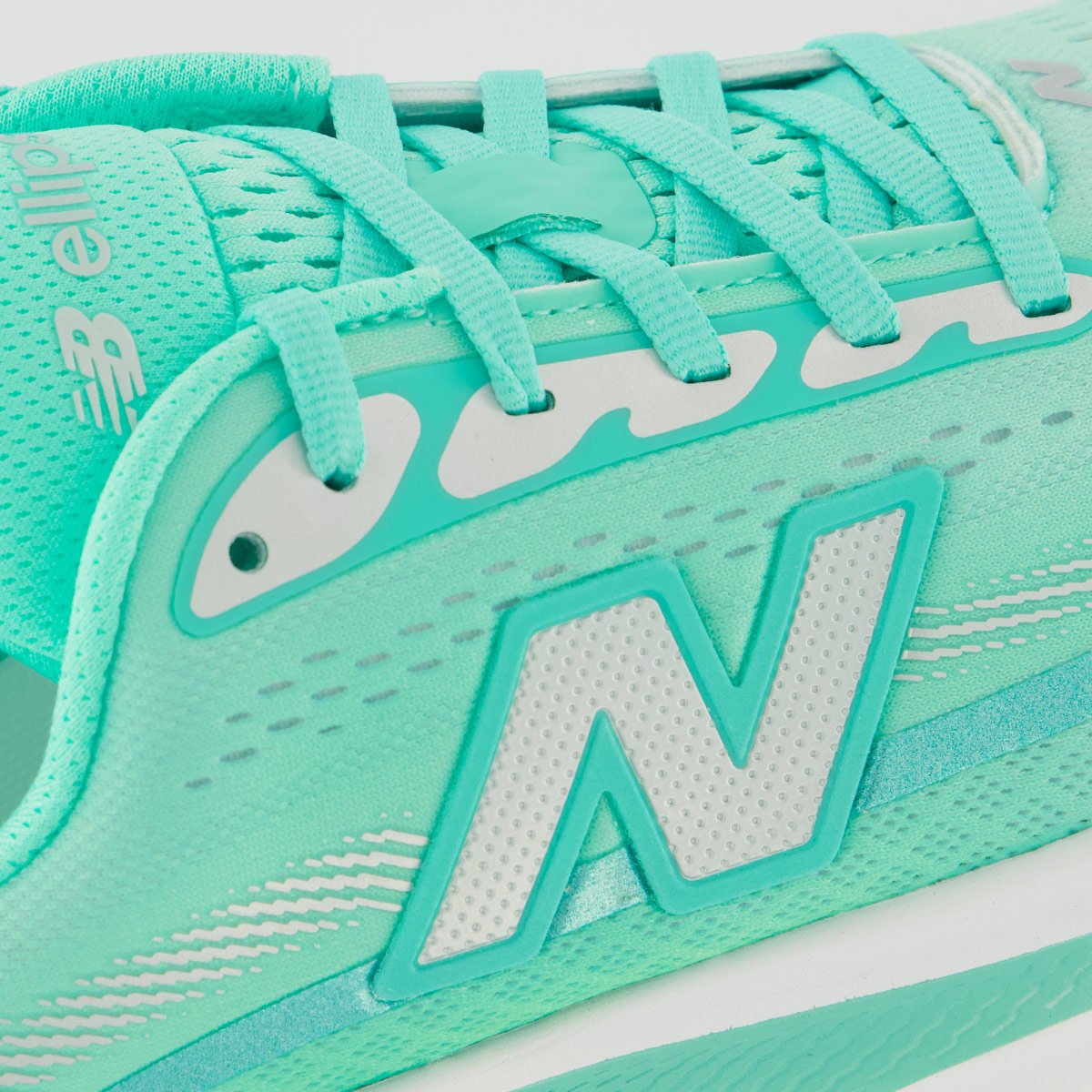 Tênis New Balance Fresh Foam Ellipse Feminino Verde e Branco Verde 7