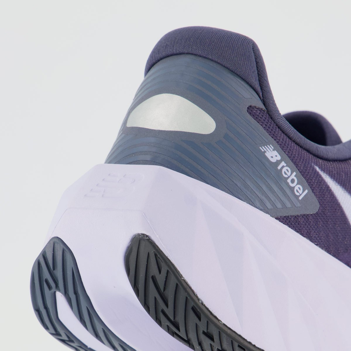 Tênis New Balance Fuelcell Rebel V5 Feminino Lilás e Cinza Cinza 6