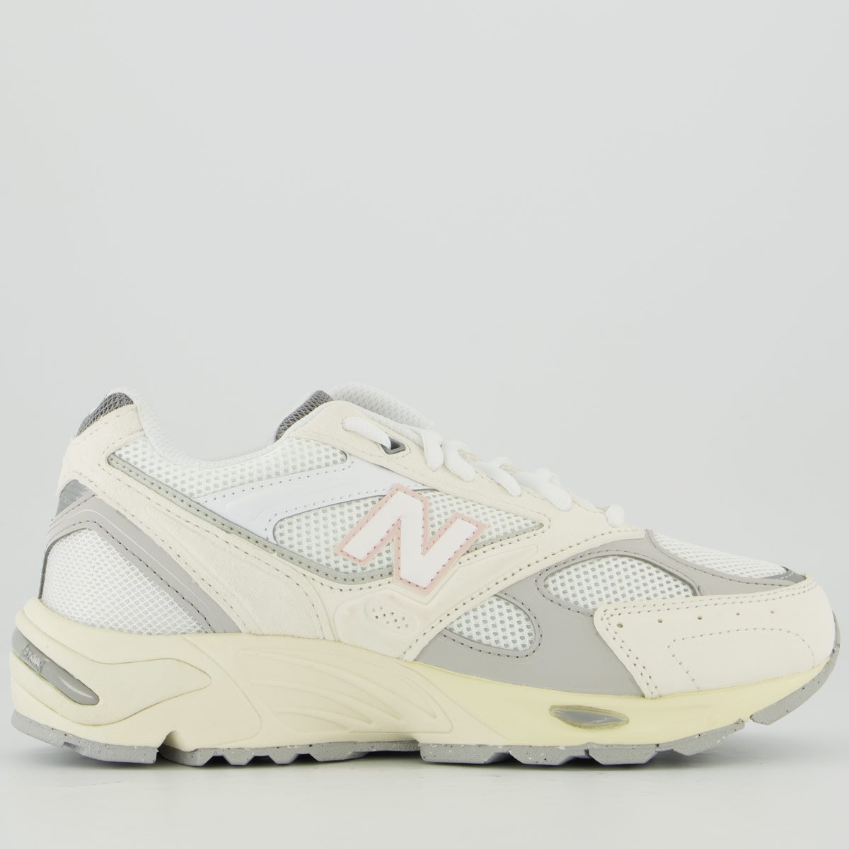 Tênis New Balance 880R Feminino Off White