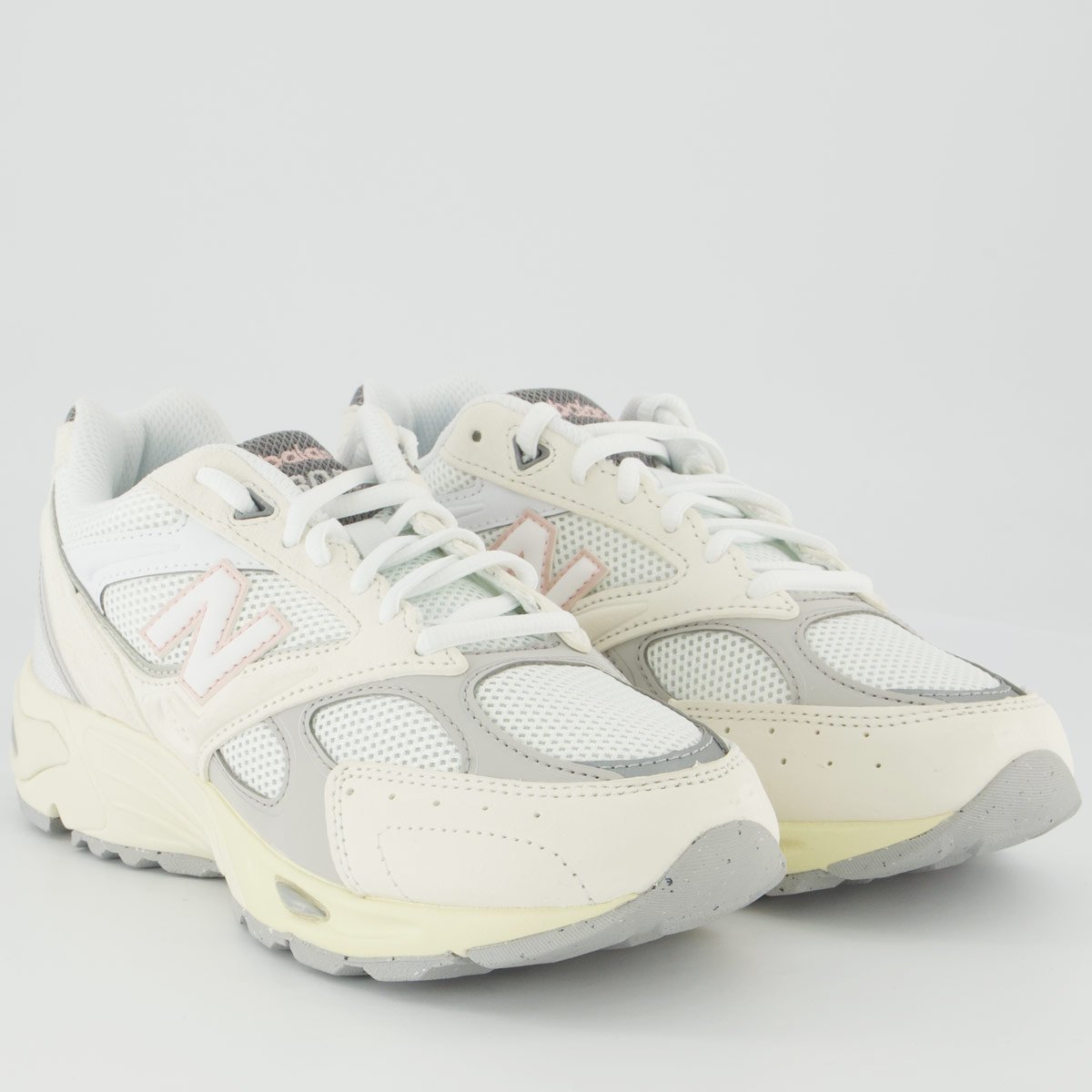 Tênis New Balance 880R Feminino Off White Branco 2