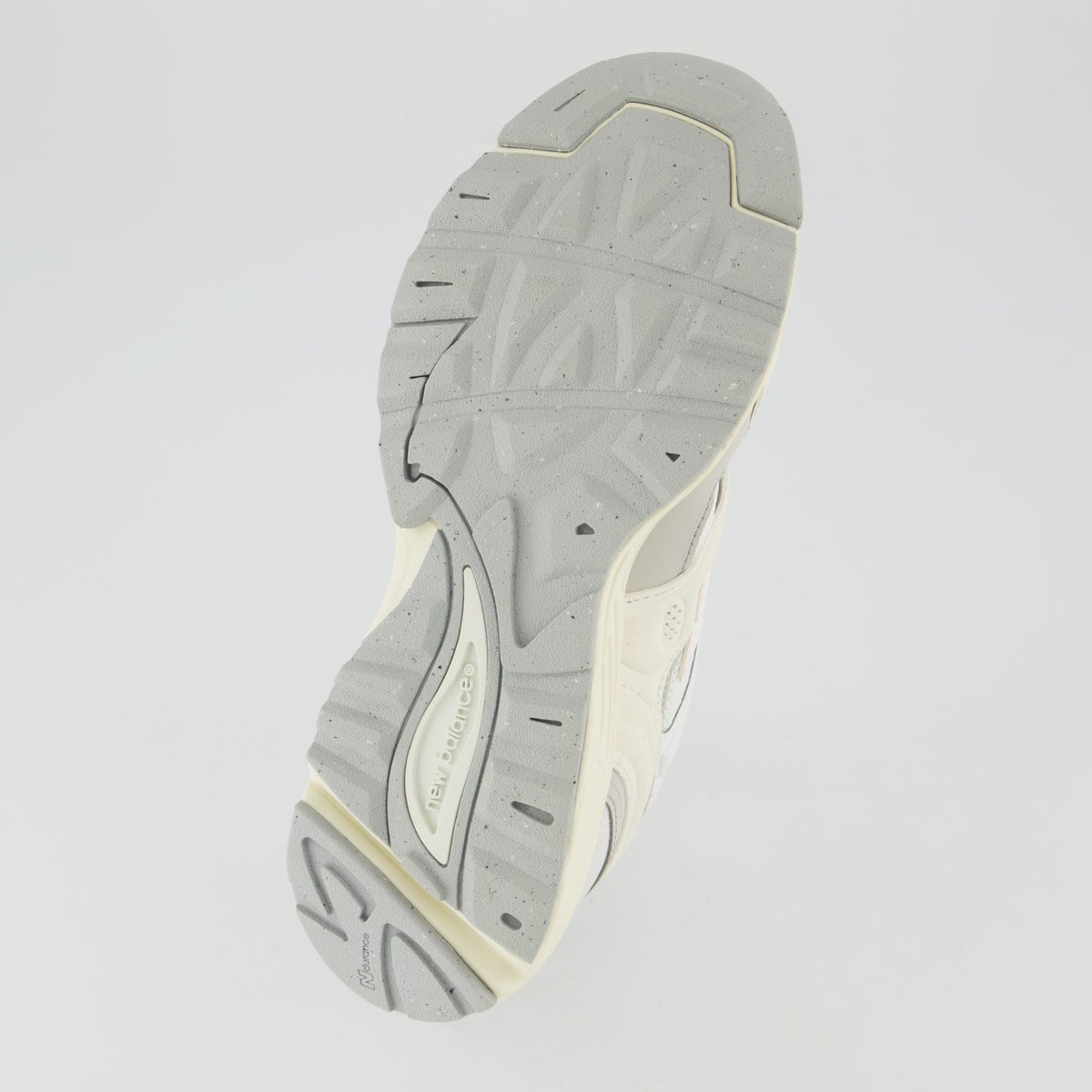 Tênis New Balance 880R Feminino Off White Branco 5