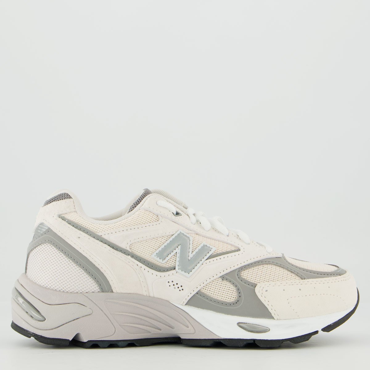 Tênis New Balance 880R Bege e Cinza