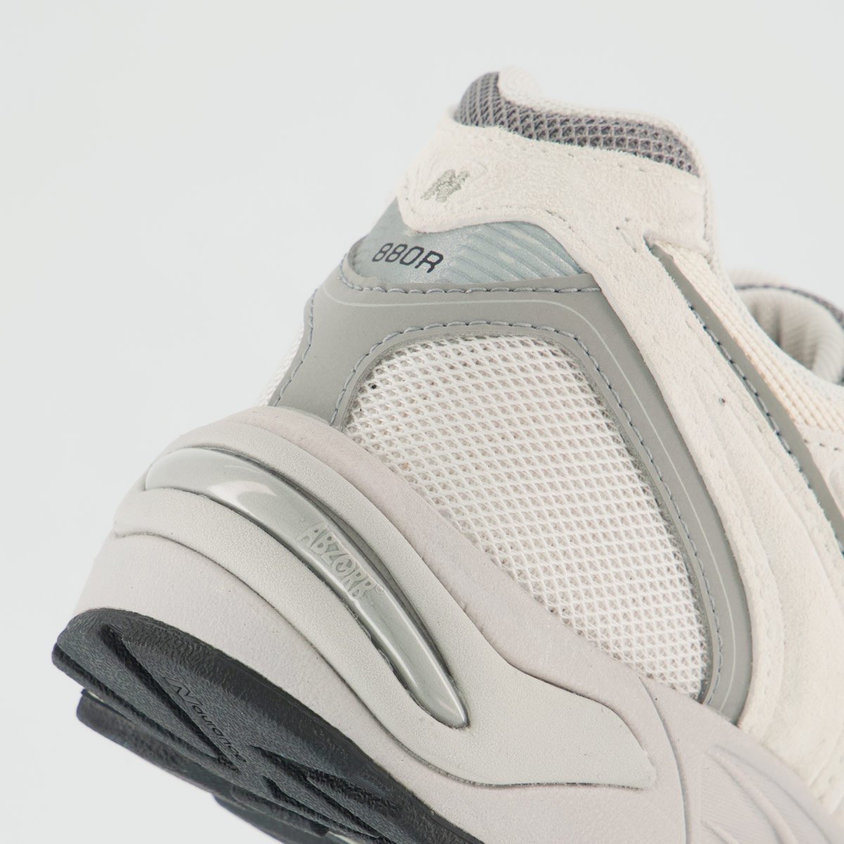 Tênis New Balance 880R Bege e Cinza Cinza 6