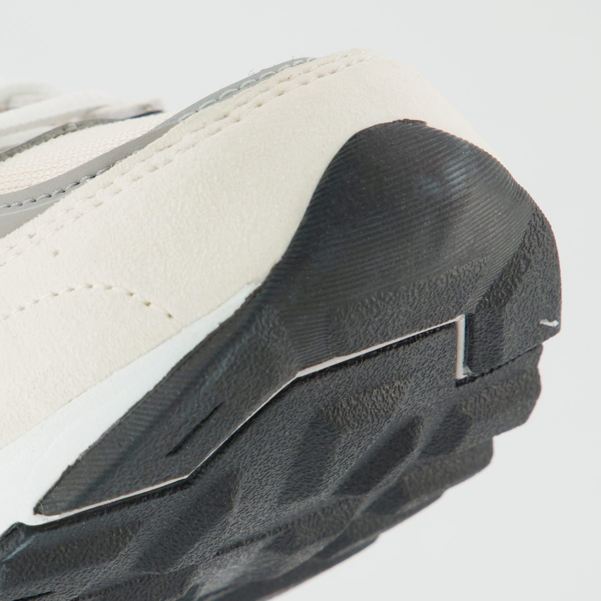 Tênis New Balance 880R Bege e Cinza Cinza 8