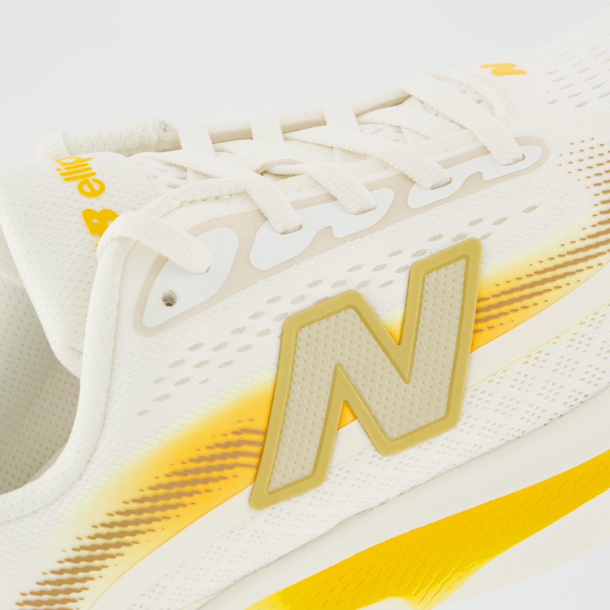Tênis New Balance Fresh Foam Ellipse Feminino Branco Branco 7