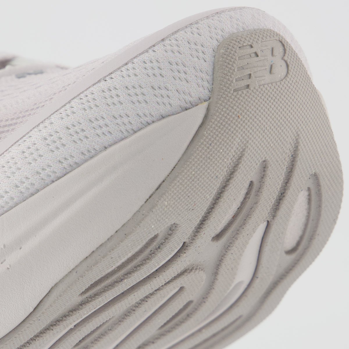 Tênis New Balance Fresh Foam Ellipse Feminino Lilás Lilás 8