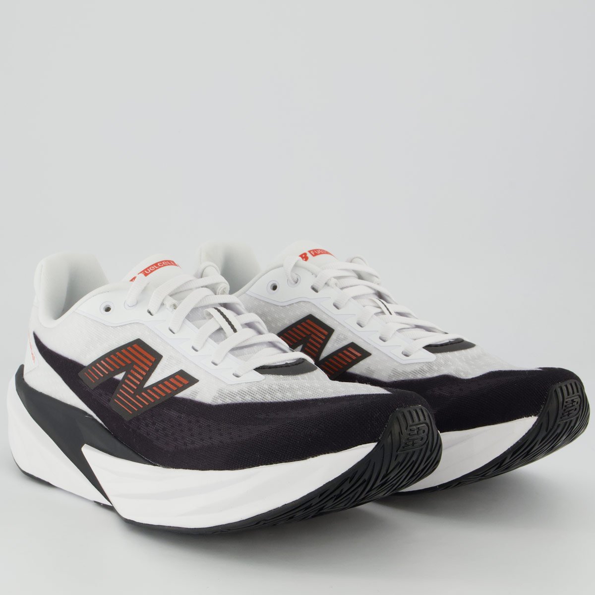 Tênis New Balance Fuelcell Rebel V5 M Branco e Preto Preto 2